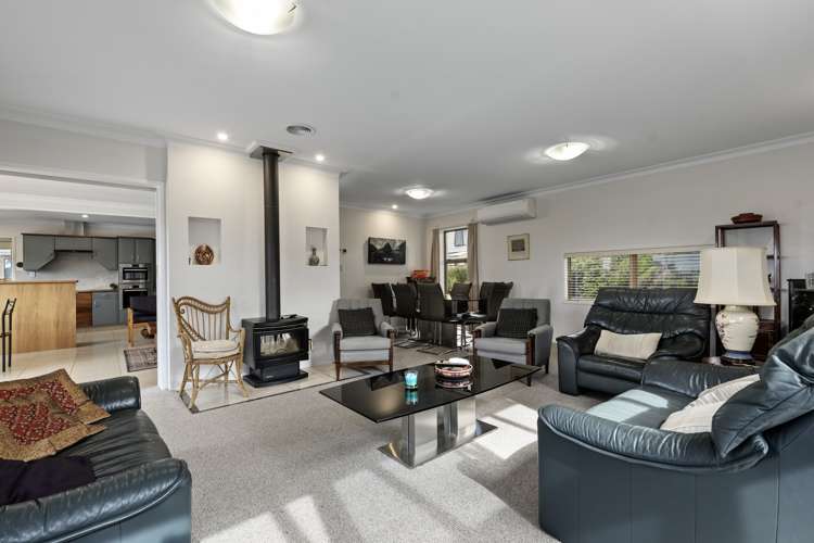 55 Eaton Crescent Matua_5