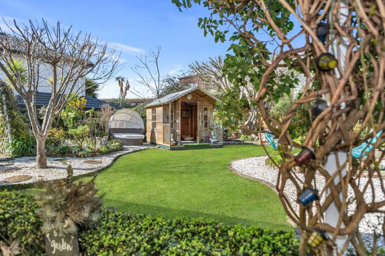 11 Fratley Avenue Farm Cove_9