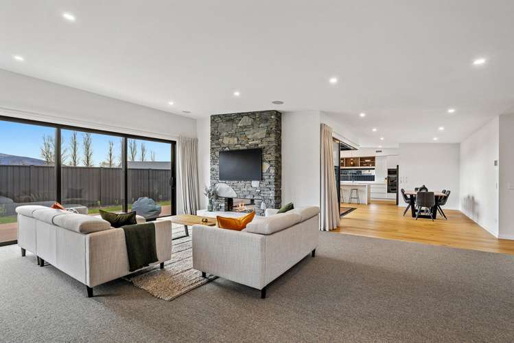 5A Wakefield Lane, Pisa Moorings_3