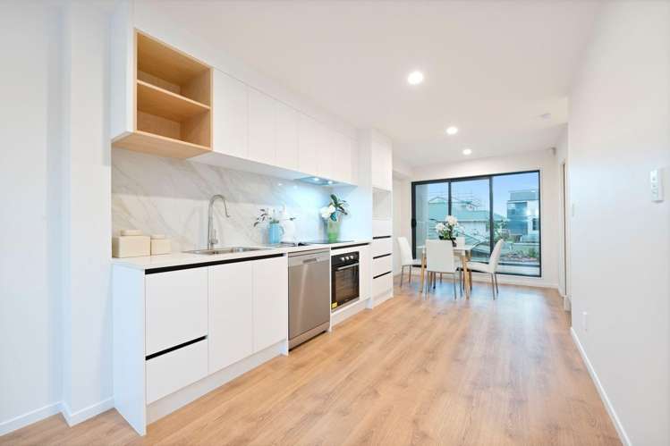 3/11 Hereford Street Te Atatu Peninsula_4