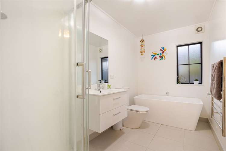 2/54 Granville Drive Massey_11