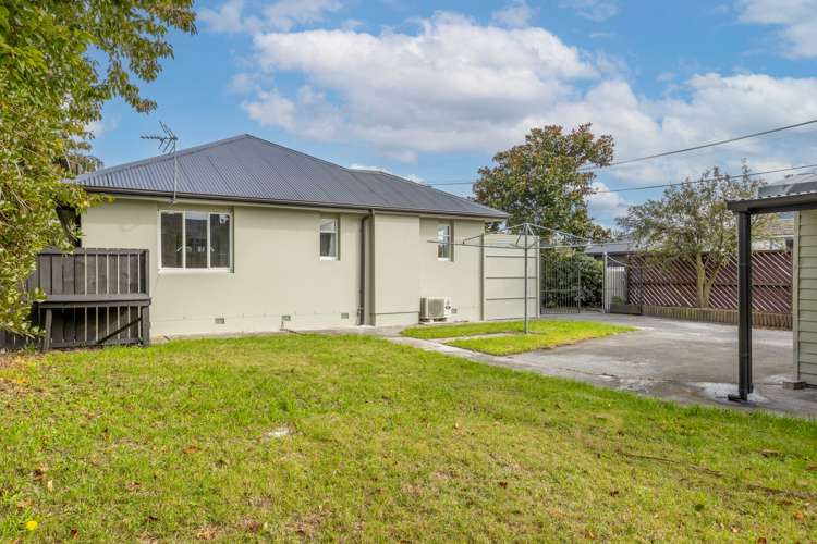 75 Cuffs Road Wainoni_13