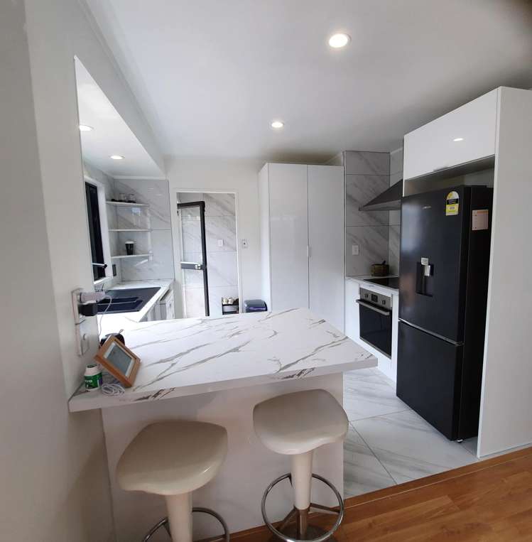 4B Antrim Grove Bayview_4