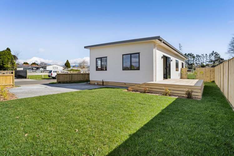 8 Horoeka Street Inglewood_1