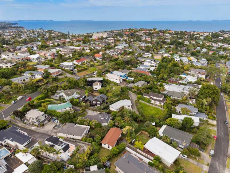 23 Wyoming Avenue Murrays Bay_20