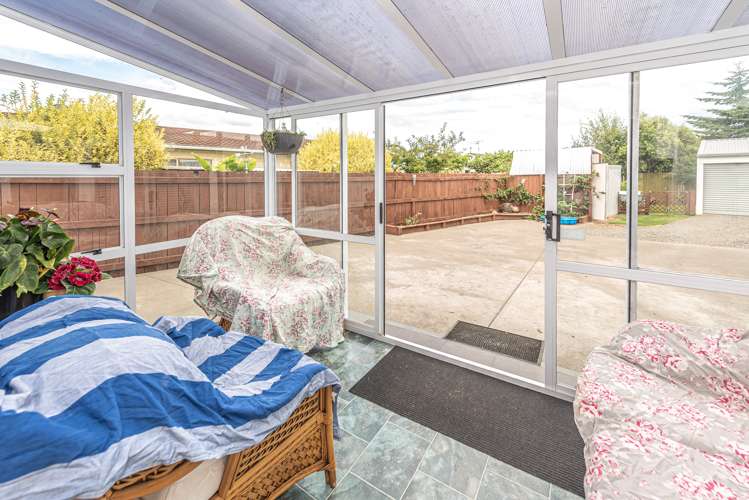 87 Devon Road Springvale_2