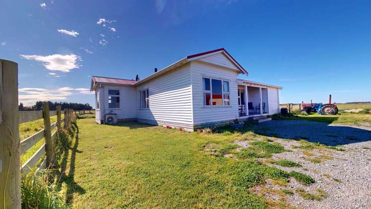 171 Wards Road Chertsey_3