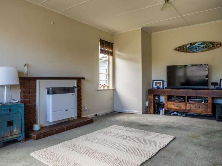 112 Mana Esplanade Paremata_5