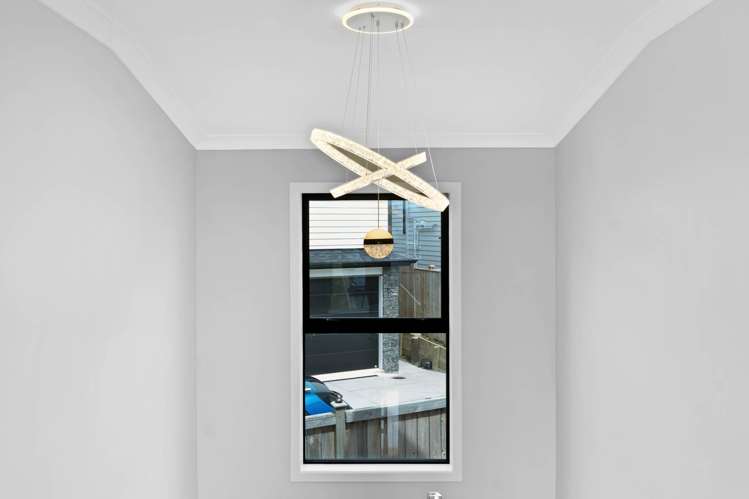 76 Koromeke Street Flat Bush_32