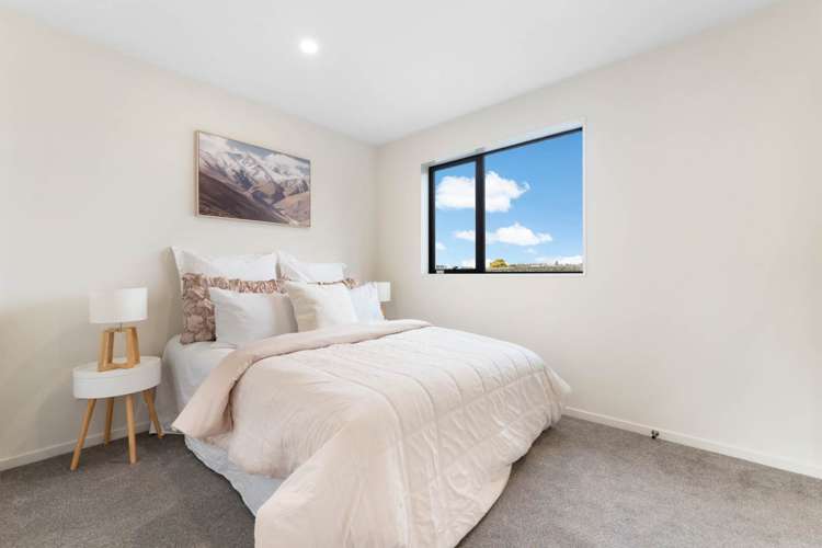 10A Helleur Road Massey_8