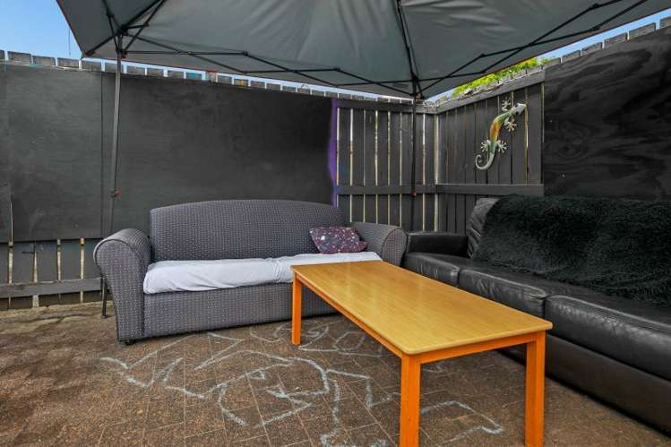 12 Kentucky Crescent Nawton_13