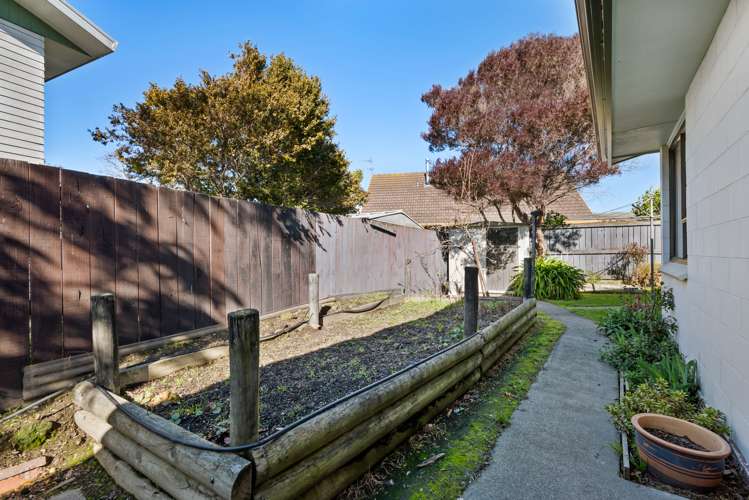 2/8 Brooklyn Drive Redwoodtown_15