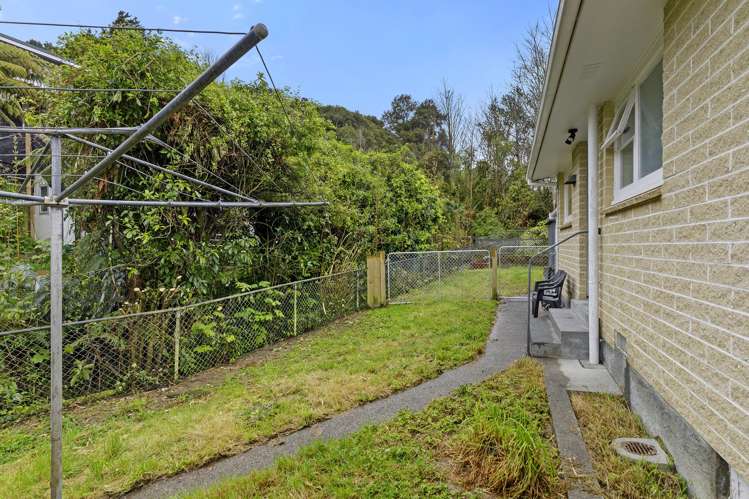 1/11 Hair Street Wainuiomata_18