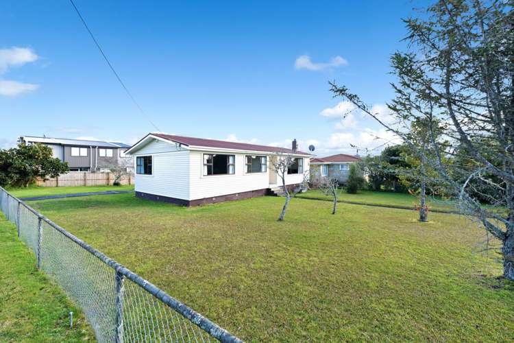 86 Flanshaw Road Te Atatu South_15