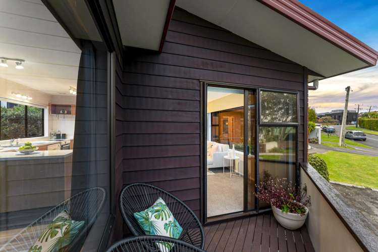 1/2 Kowhai Road Campbells Bay_21