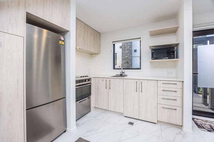 11/10 Fathom Place Te Atatu Peninsula_6