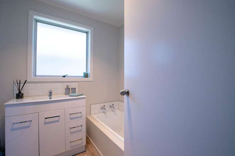 8 Carbery Place Manurewa_6