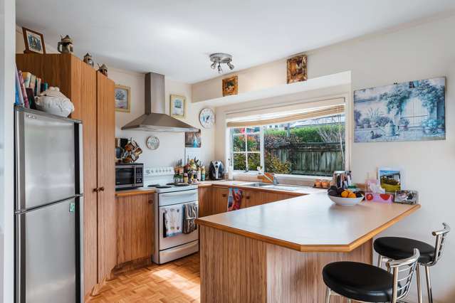 2/8 Kinder Street Acacia Bay_4