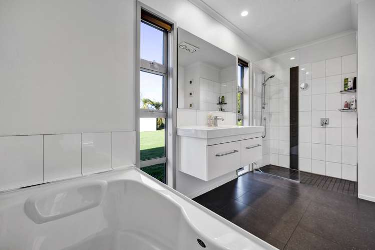 427 Cardiff Road Pembroke_13