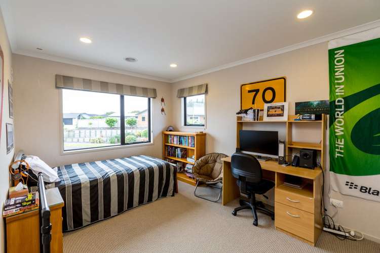 3 Montrose Place Highlands Park_15