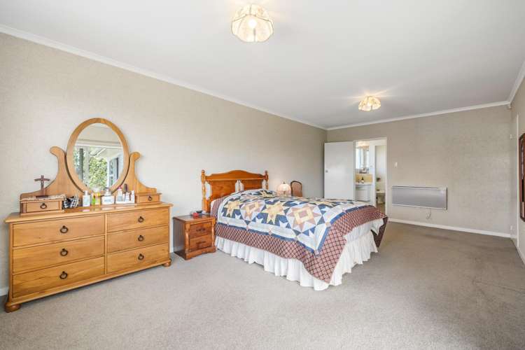230 Avonhead Road Avonhead_17