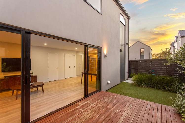 6/64 Brockworth Place Riccarton_1