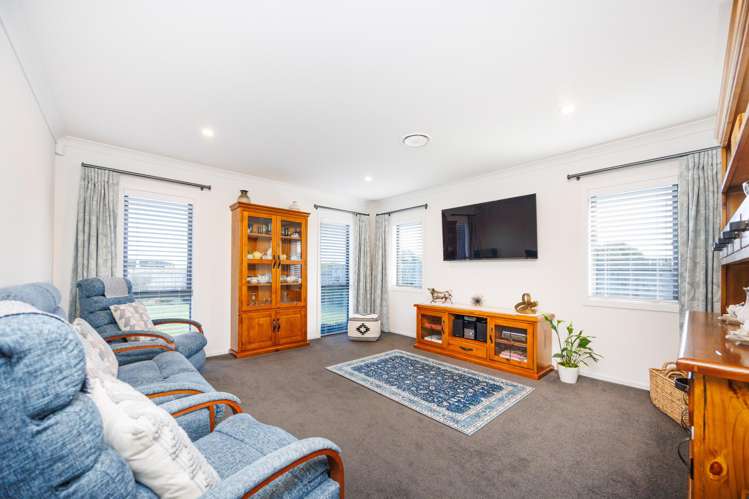 1 Kanzan Grove Feilding_4
