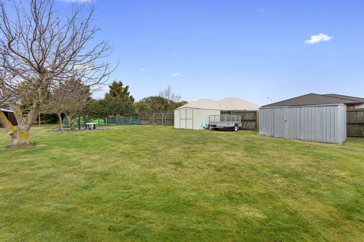 15 Woodglen Drive Woodend_14