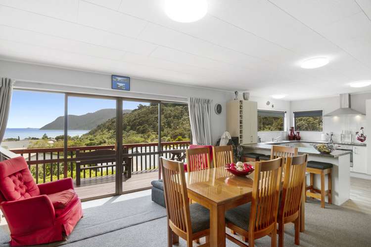 9 Field Terrace Okiwi Bay_5