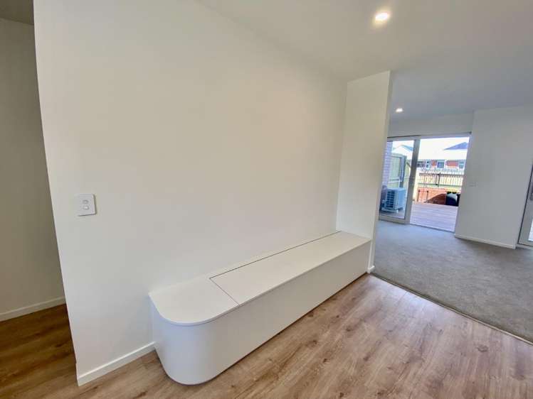 8/2 Hammond Place 10222_6