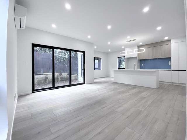 113A Luke Street East 10057_1