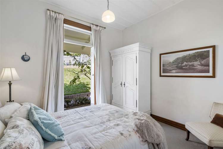 10 Beach Road Northcote Point_12