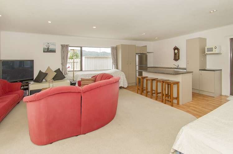 51 Cholmondeley Crescent Whitianga_14