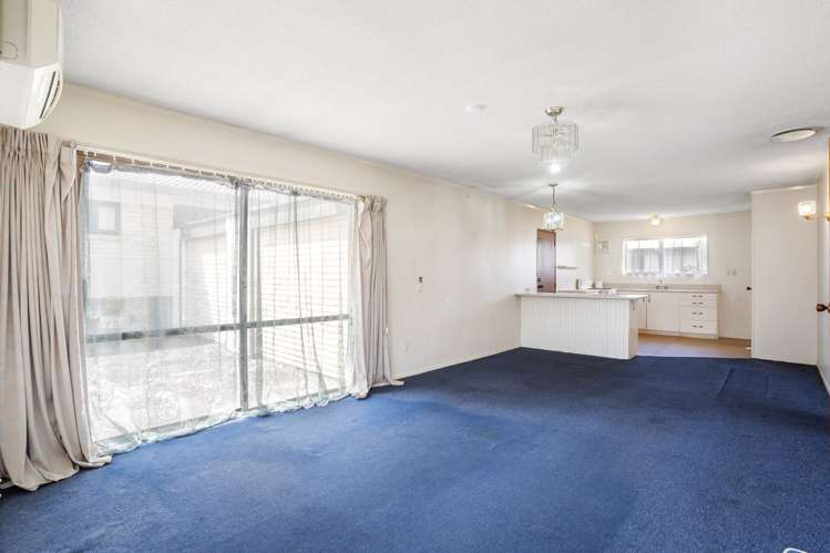 2/12 Russell Road Manurewa_6