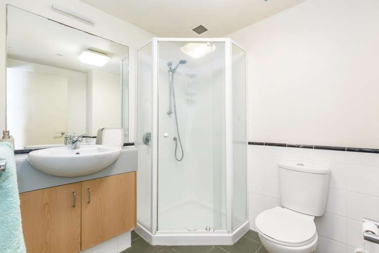 7a/2 Eden Crescent Auckland Central_6