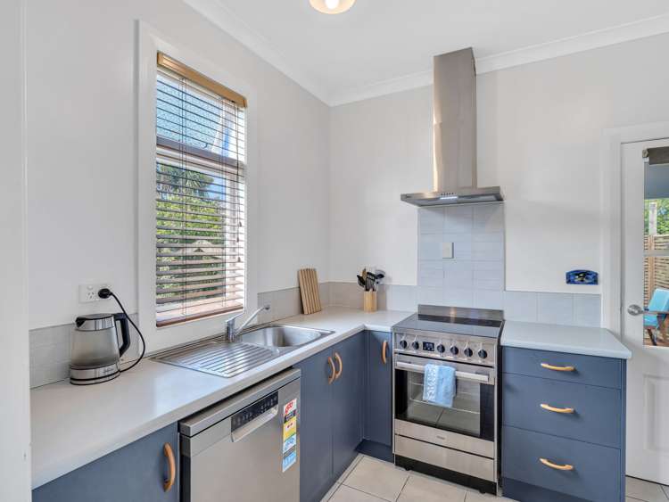 13 Ross Street Marton_16