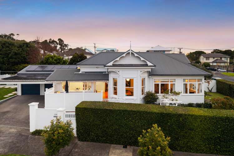 135 Western Springs Road_1