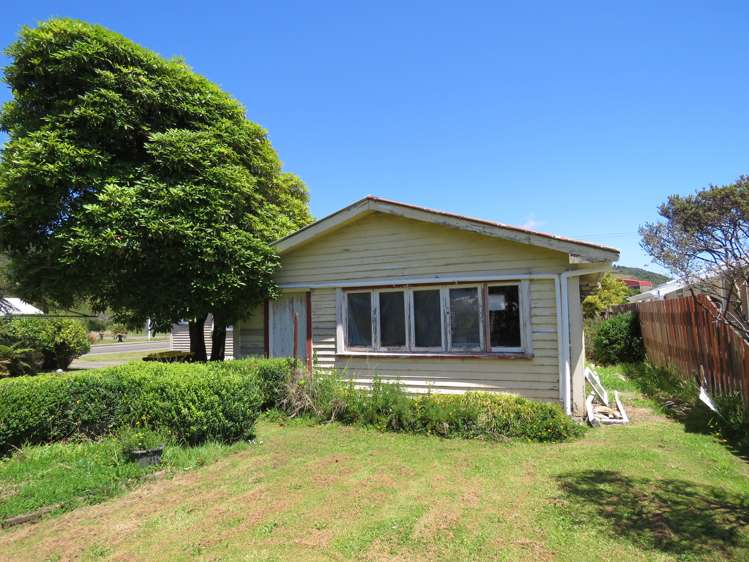 9 River Road Hector_20