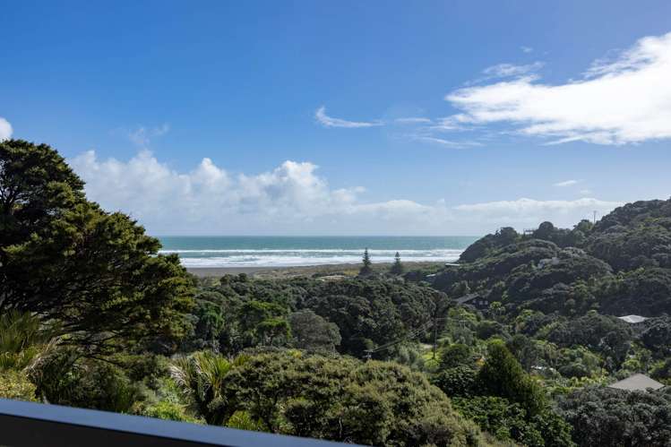 111 Garden Road Piha_2