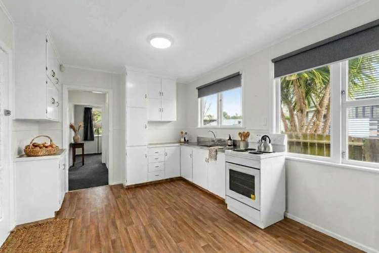 5 Civil Place Otara_2