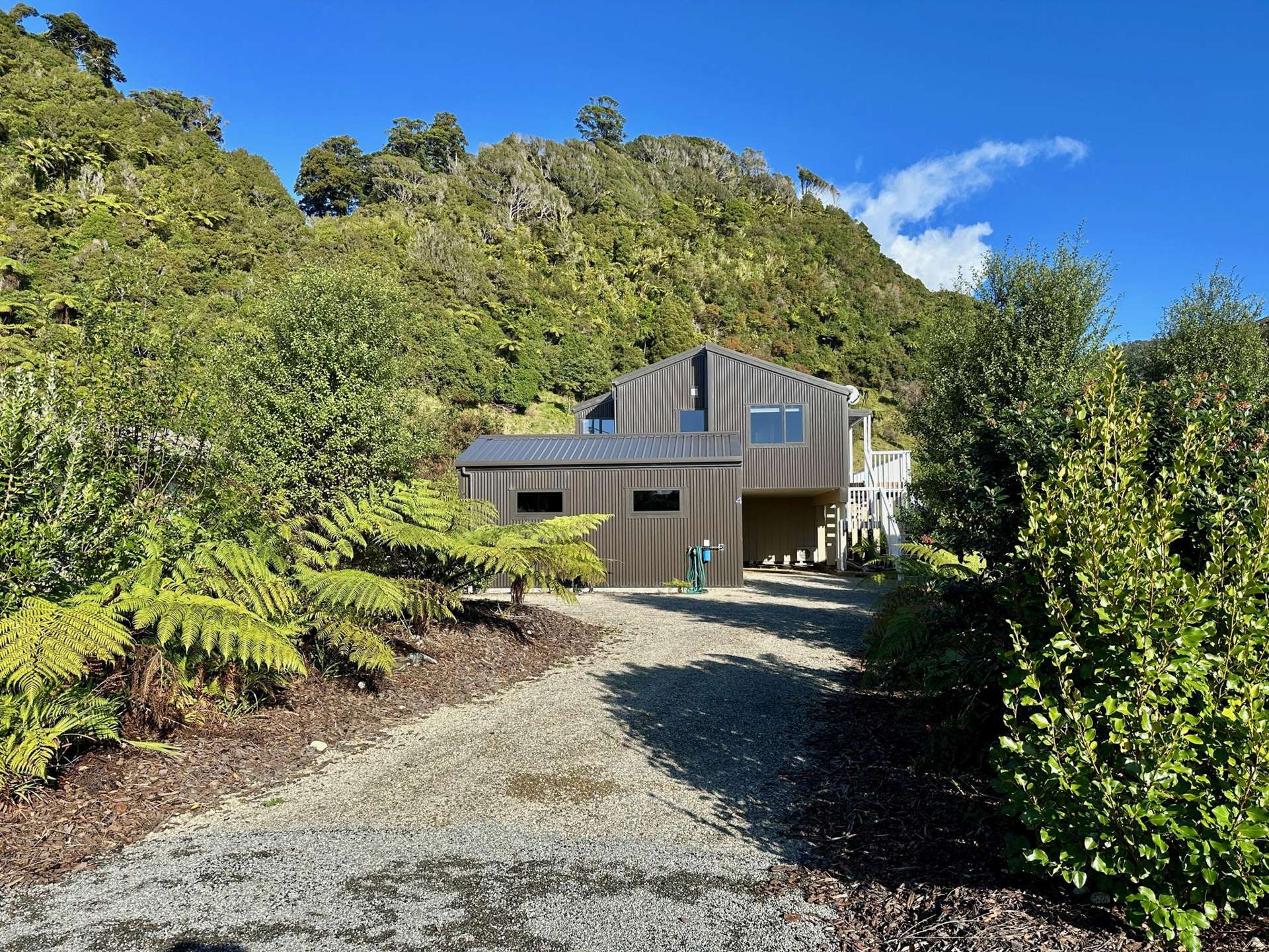 4 Horncastle Crescent Little Wanganui_0