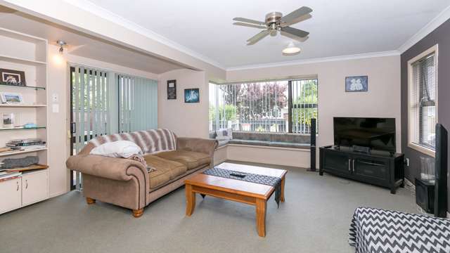 14 Clematis Avenue Pukete_4