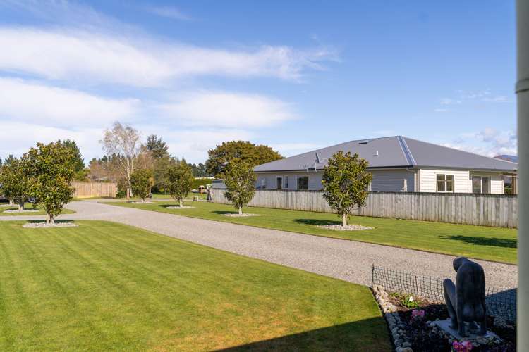 6 Camellia Lane Carterton_24