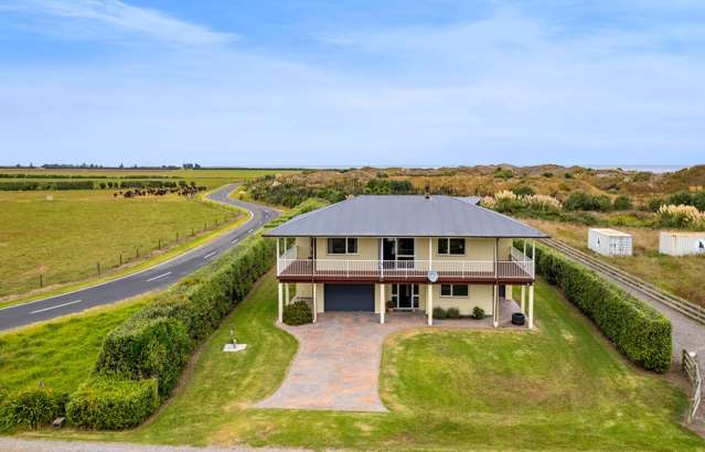 THE ULTIMATE OUTLOOK: Rural, Sea + Summit