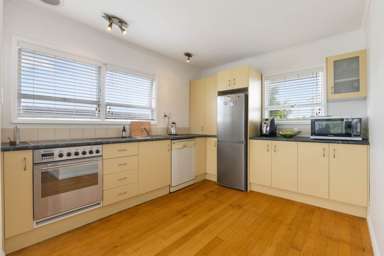 2/11 Felton Mathew Avenue_4