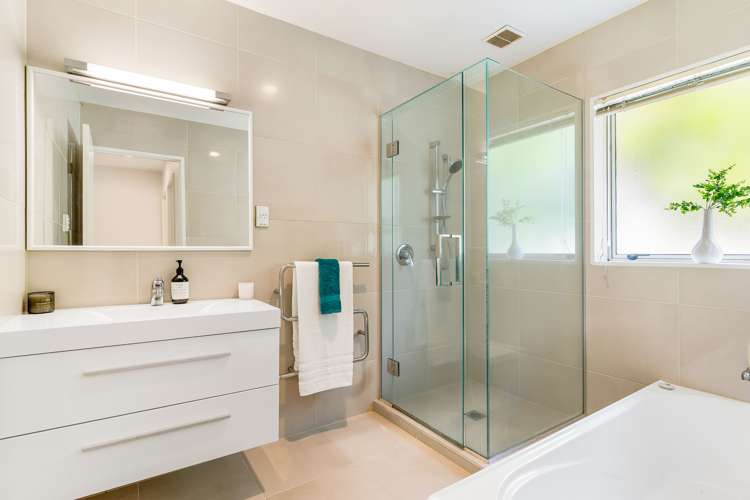 3/274 Wairau Road Glenfield_10