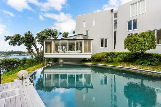 Mediterranean Dream: Exclusive Resort Living w...