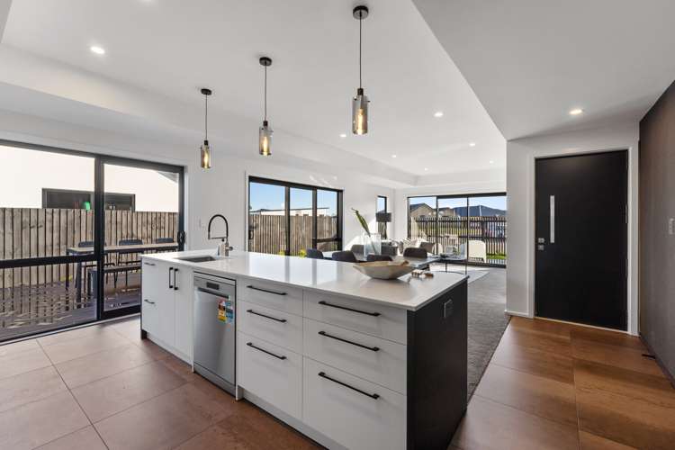 21 Brooklands Street Burwood_9