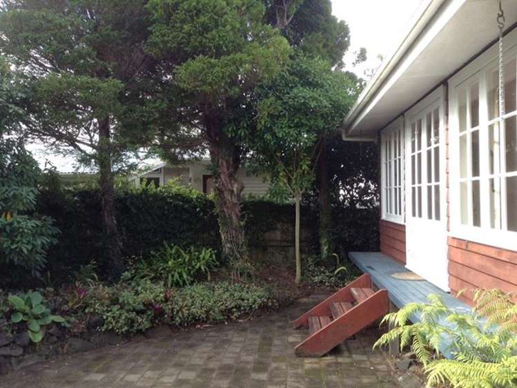 8 Merchant Avenue Te Atatu South_10