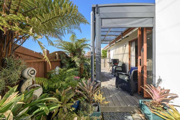 1/8 Cheyne Road (Cotswold Court) Pyes Pa_5